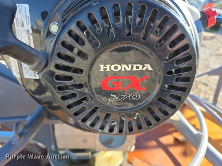 image for item DW3920 2019 Husqvarna BG479F power trowel