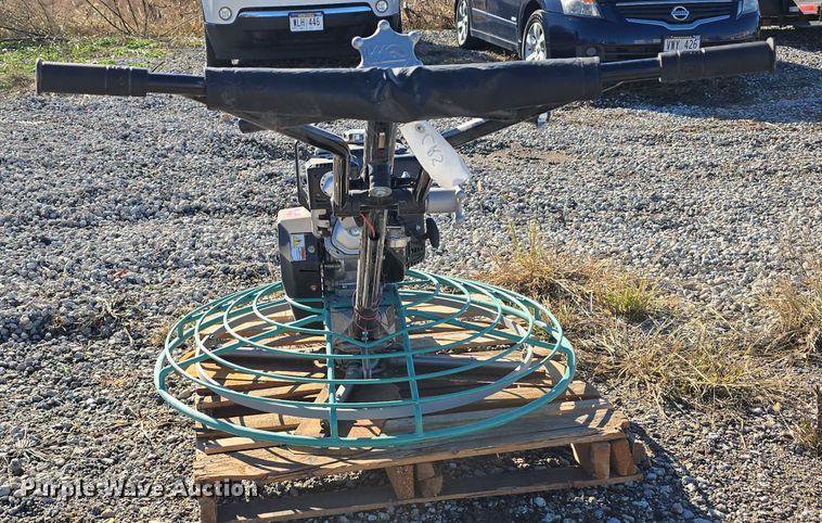 image for item DW3921 2020 Multiquip Whiteman B46H90 power trowel