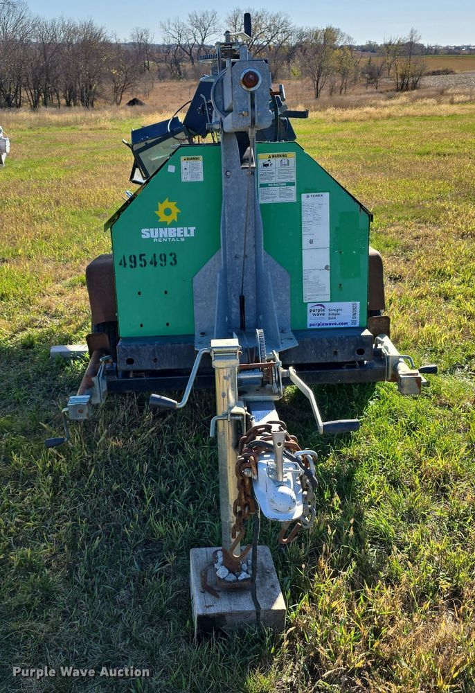 image for item DW3923 2012 Terex RL4 light plant