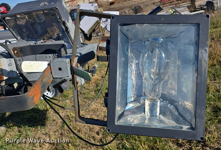 image for item DW3923 2012 Terex RL4 light plant