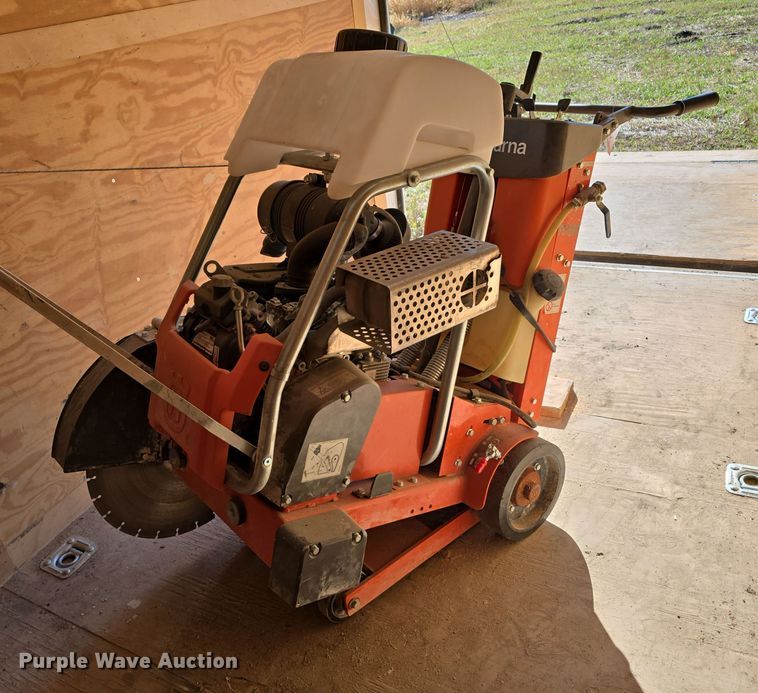 image for item DW3928 2018 Husqvarna FS520 concrete saw