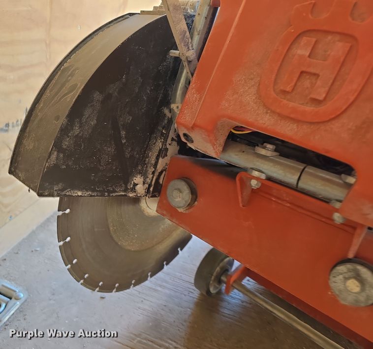 image for item DW3928 2018 Husqvarna FS520 concrete saw