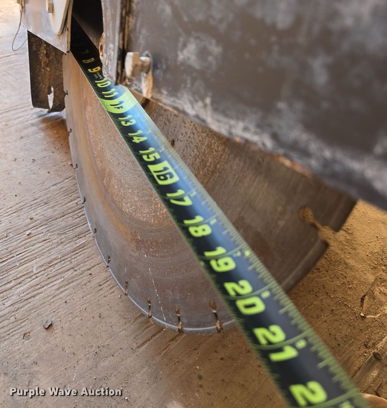 image for item DW3928 2018 Husqvarna FS520 concrete saw