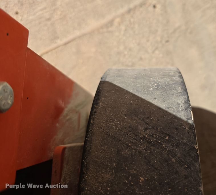 image for item DW3928 2018 Husqvarna FS520 concrete saw