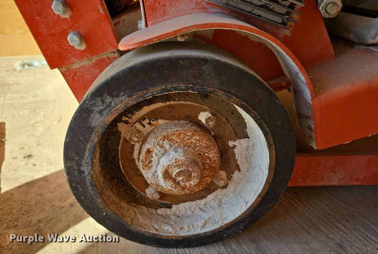 image for item DW3928 2018 Husqvarna FS520 concrete saw