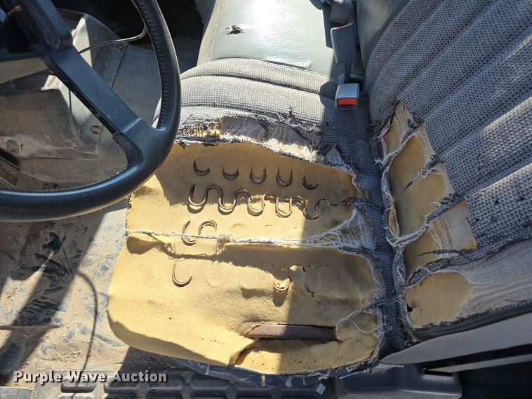 image for item DW3970 1991 GMC Topkick dump flatbed truck