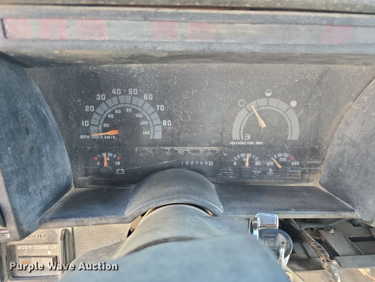 image for item DW3970 1991 GMC Topkick dump flatbed truck