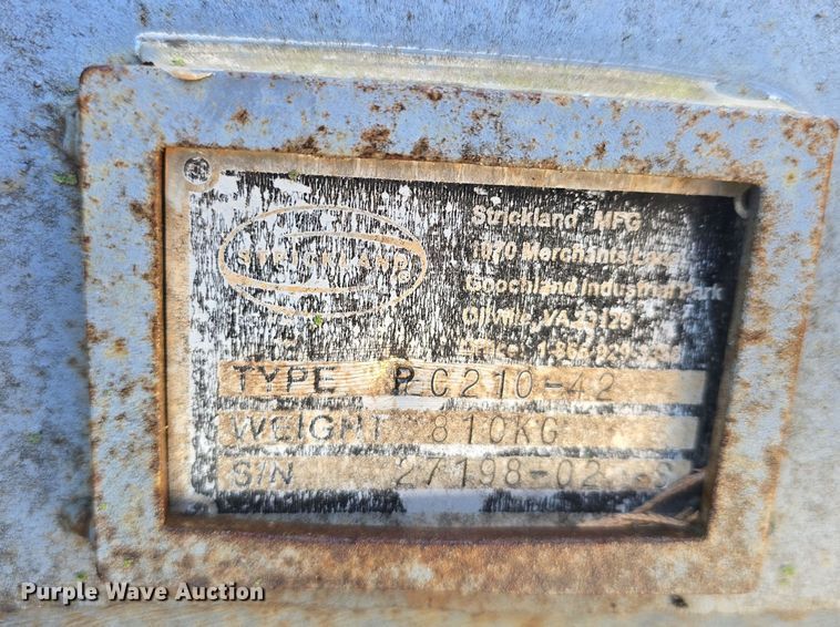 image for item DW3983 (2) excavator buckets