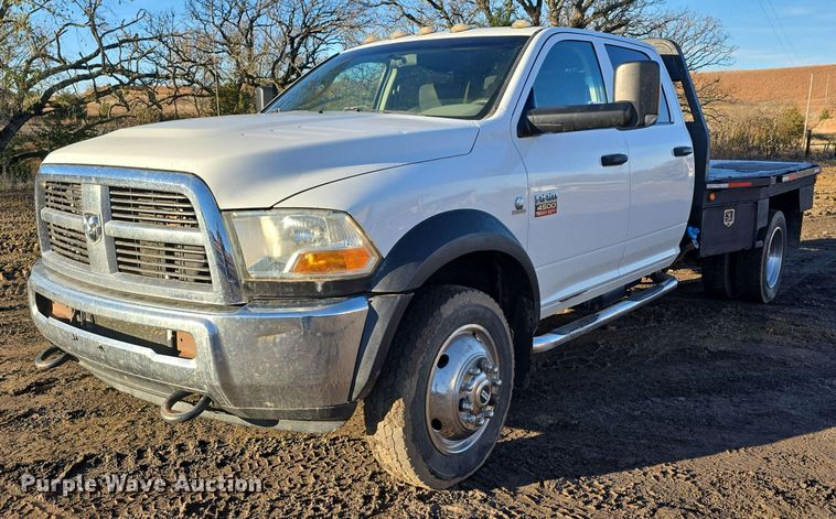 image for item DW3985 2011 Dodge Ram 4500HD flatbed truck