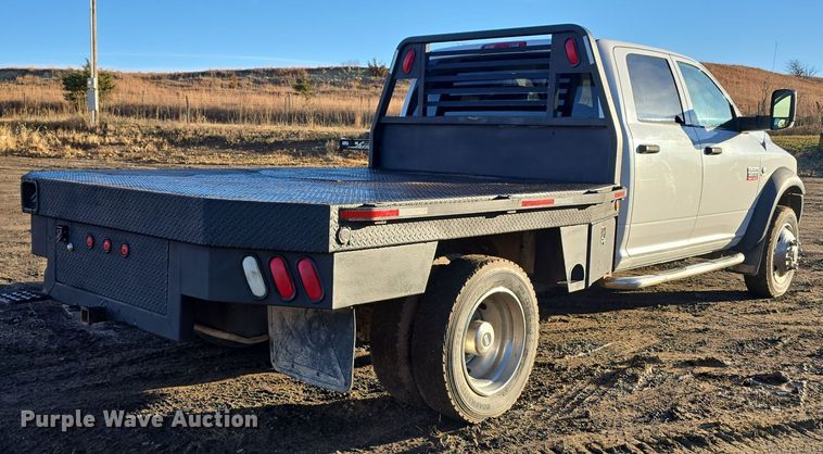 image for item DW3985 2011 Dodge Ram 4500HD flatbed truck