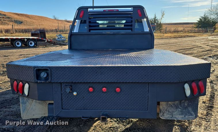 image for item DW3985 2011 Dodge Ram 4500HD flatbed truck