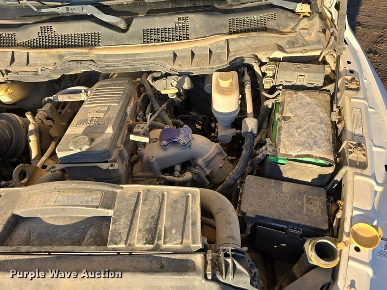 image for item DW3985 2011 Dodge Ram 4500HD flatbed truck