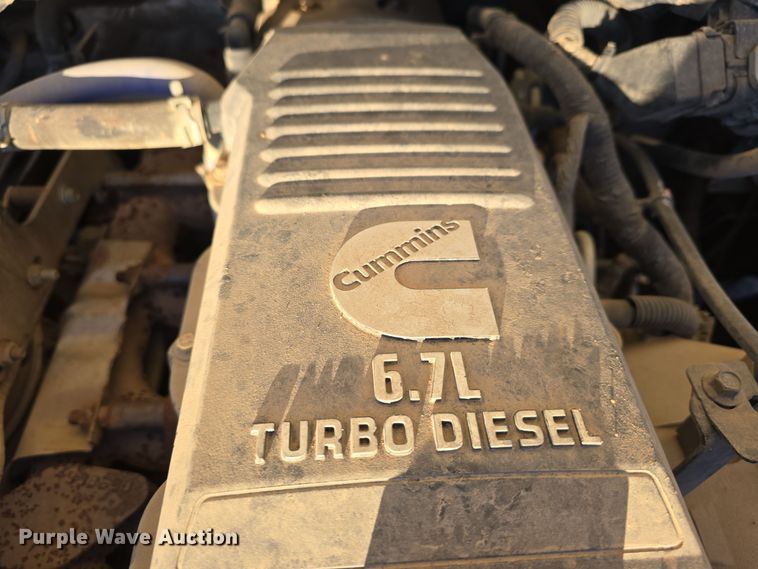 image for item DW3985 2011 Dodge Ram 4500HD flatbed truck