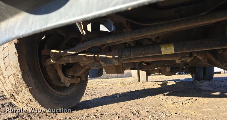 image for item DW3985 2011 Dodge Ram 4500HD flatbed truck