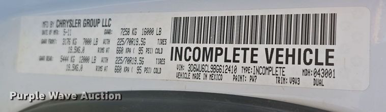 image for item DW3985 2011 Dodge Ram 4500HD flatbed truck