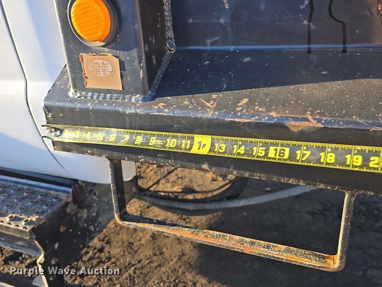 image for item DW3986 2005 Ford F750 Super Duty XLT dump truck