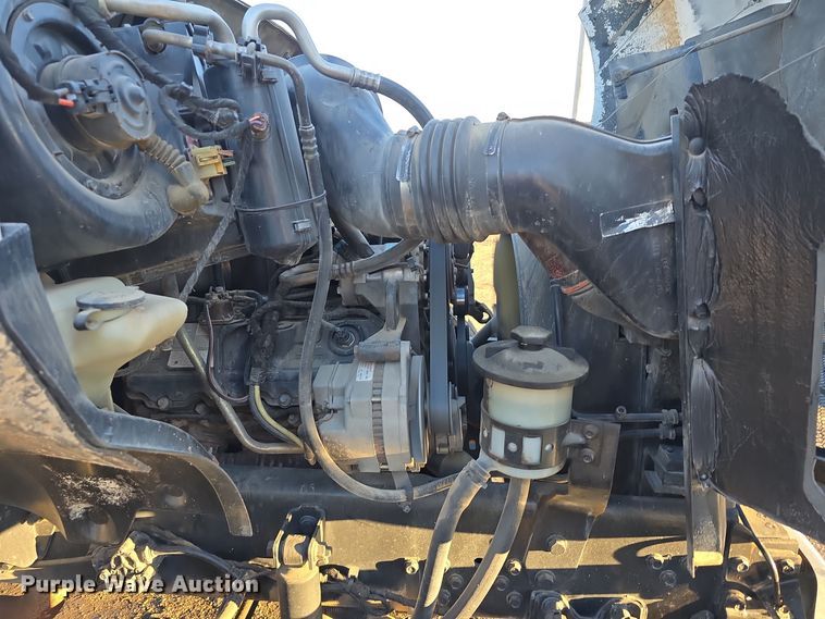 image for item DW3986 2005 Ford F750 Super Duty XLT dump truck