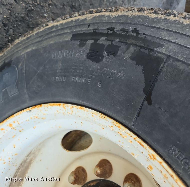 image for item DW3986 2005 Ford F750 Super Duty XLT dump truck