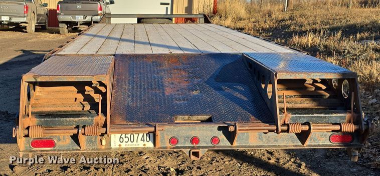 image for item DW3987 2010 FastLine equipment trailer