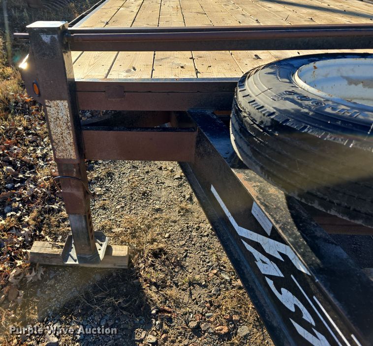 image for item DW3987 2010 FastLine equipment trailer