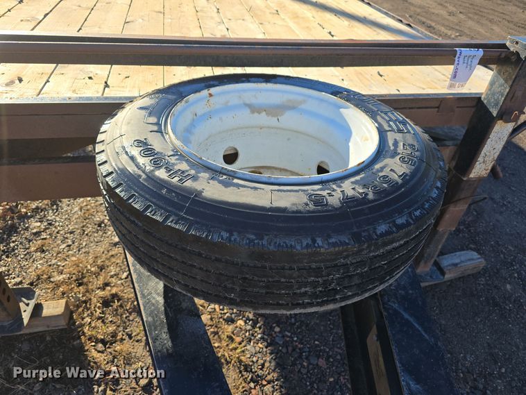 image for item DW3987 2010 FastLine equipment trailer