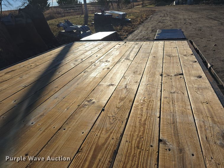 image for item DW3987 2010 FastLine equipment trailer