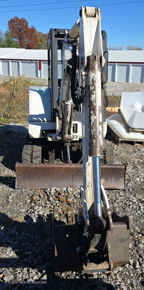 image for item DW3991 1996 Bobcat 331 C-Series mini excavator