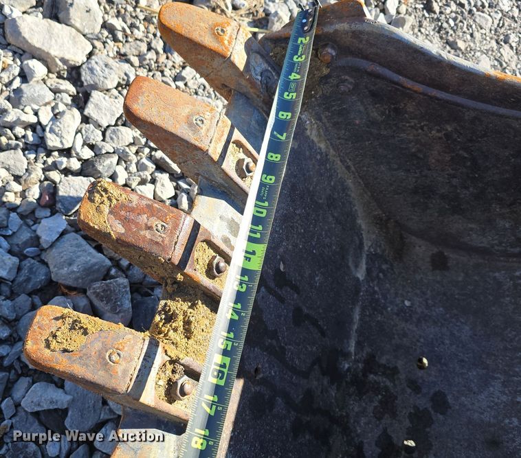 image for item DW3991 1996 Bobcat 331 C-Series mini excavator