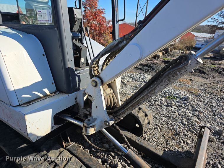 image for item DW3991 1996 Bobcat 331 C-Series mini excavator