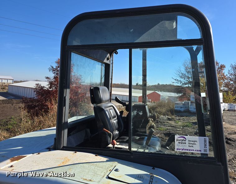image for item DW3991 1996 Bobcat 331 C-Series mini excavator