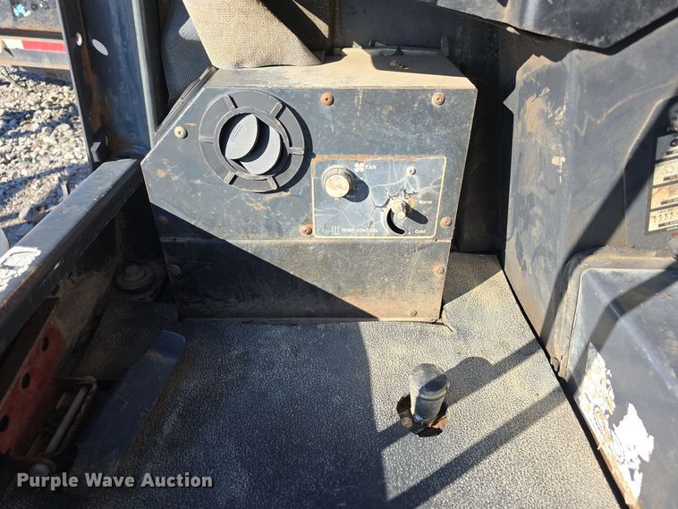 image for item DW3991 1996 Bobcat 331 C-Series mini excavator