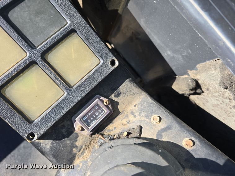 image for item DW3991 1996 Bobcat 331 C-Series mini excavator