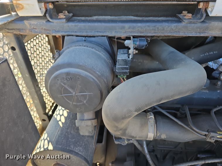 image for item DW3991 1996 Bobcat 331 C-Series mini excavator