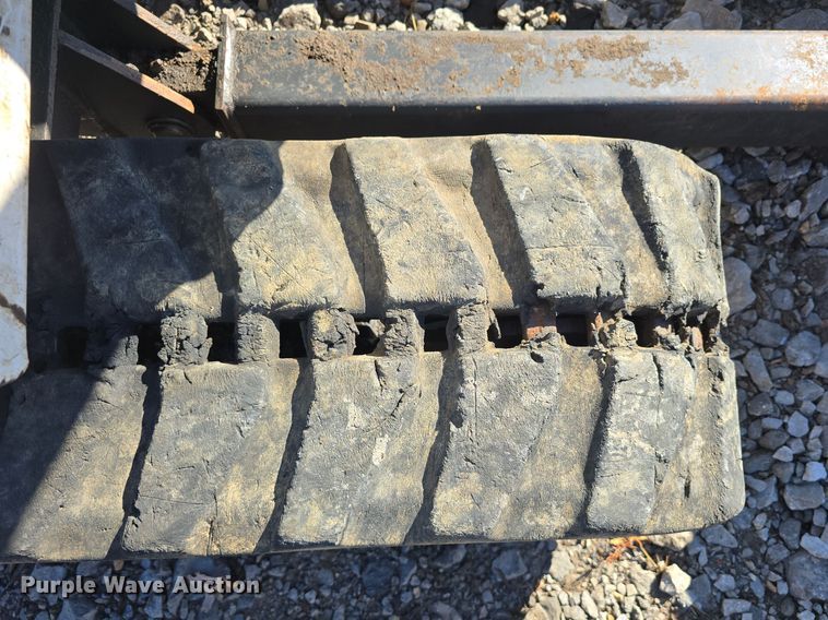 image for item DW3991 1996 Bobcat 331 C-Series mini excavator