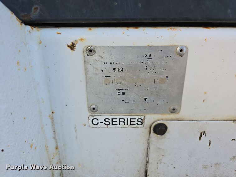 image for item DW3991 1996 Bobcat 331 C-Series mini excavator