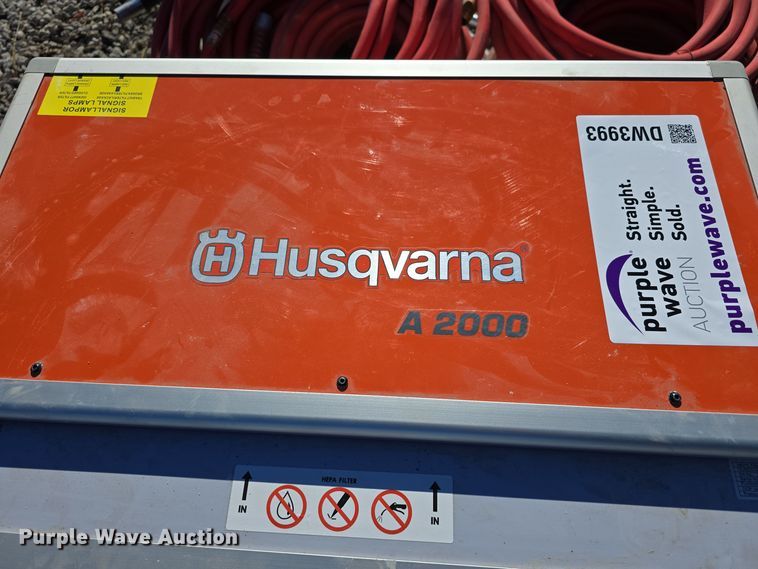 image for item DW3993 2018 Husqvarna W70P vacuum
