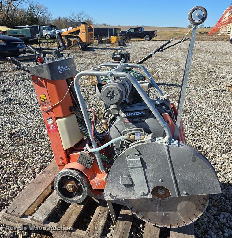 image for item DW3994 2021 Husqvarna FS520 concrete saw