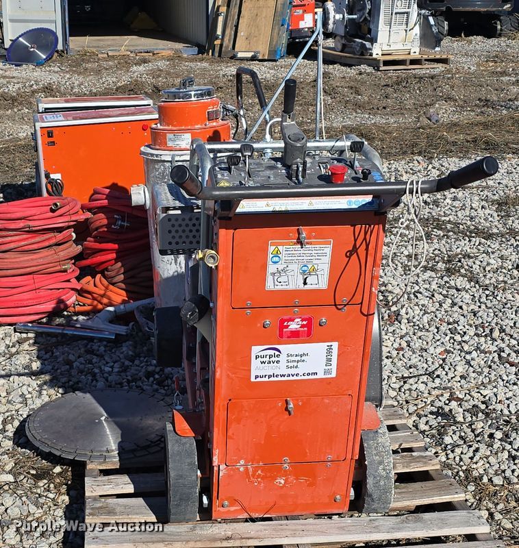 image for item DW3994 2021 Husqvarna FS520 concrete saw