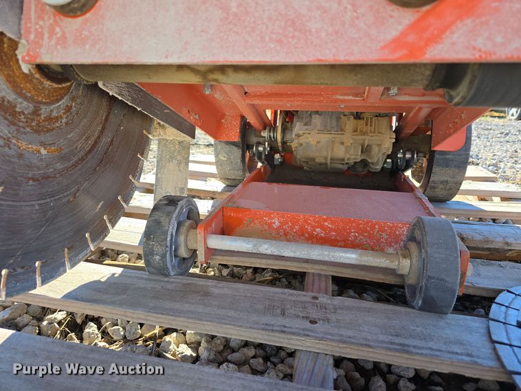 image for item DW3994 2021 Husqvarna FS520 concrete saw