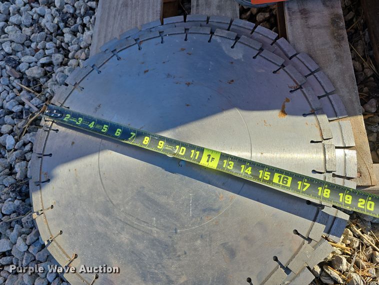 image for item DW3994 2021 Husqvarna FS520 concrete saw