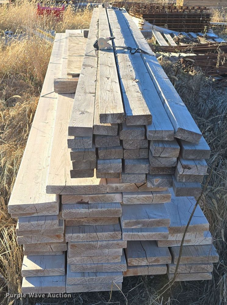 image for item DW3996 Approximately 655 pieces of lumber
