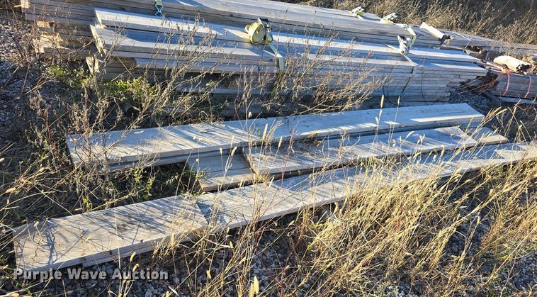 image for item DW3996 Approximately 655 pieces of lumber