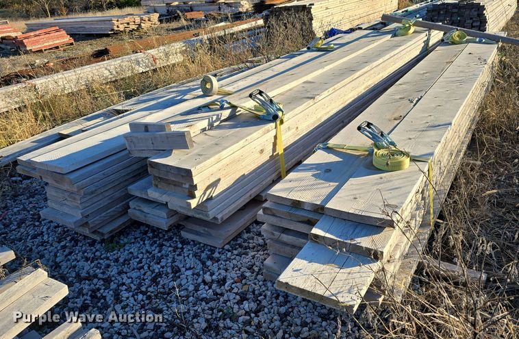 image for item DW3996 Approximately 655 pieces of lumber