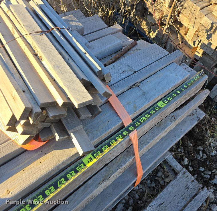 image for item DW3996 Approximately 655 pieces of lumber