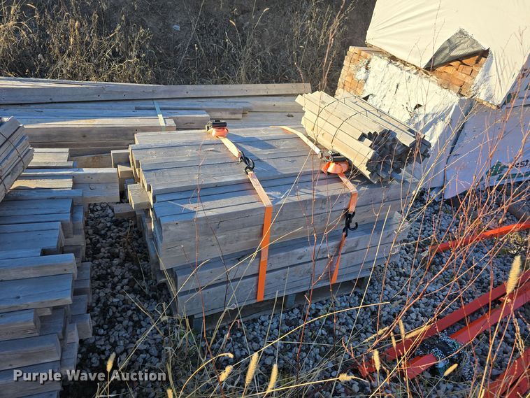 image for item DW3996 Approximately 655 pieces of lumber