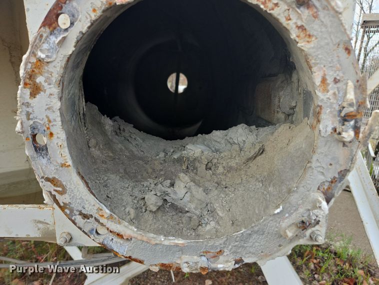 image for item DX1524 Concrete silo