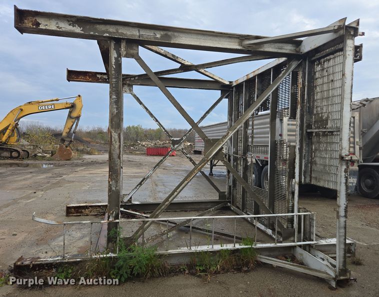 image for item DX1524 Concrete silo