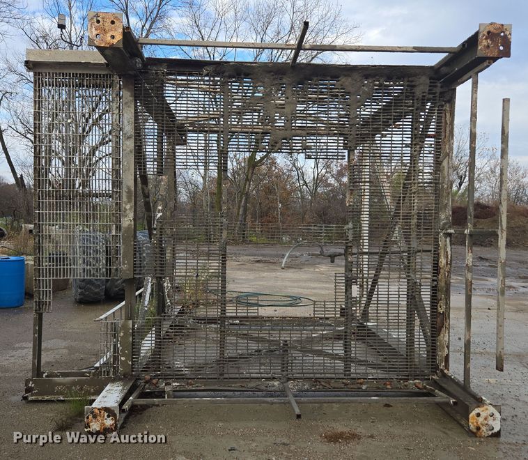 image for item DX1524 Concrete silo