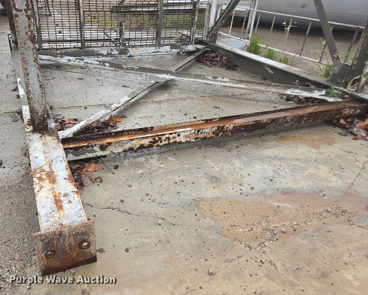 image for item DX1524 Concrete silo