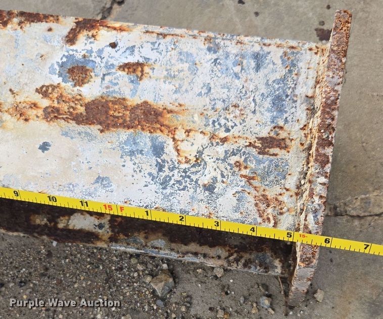 image for item DX1524 Concrete silo